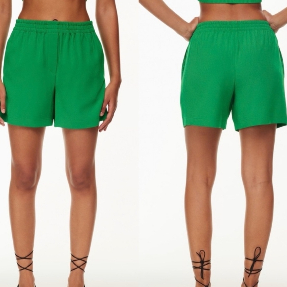 Aritzia Babaton 100% Poplin Cotton Green Pull-On Shorts Relaxed Fit 5" Inseam M